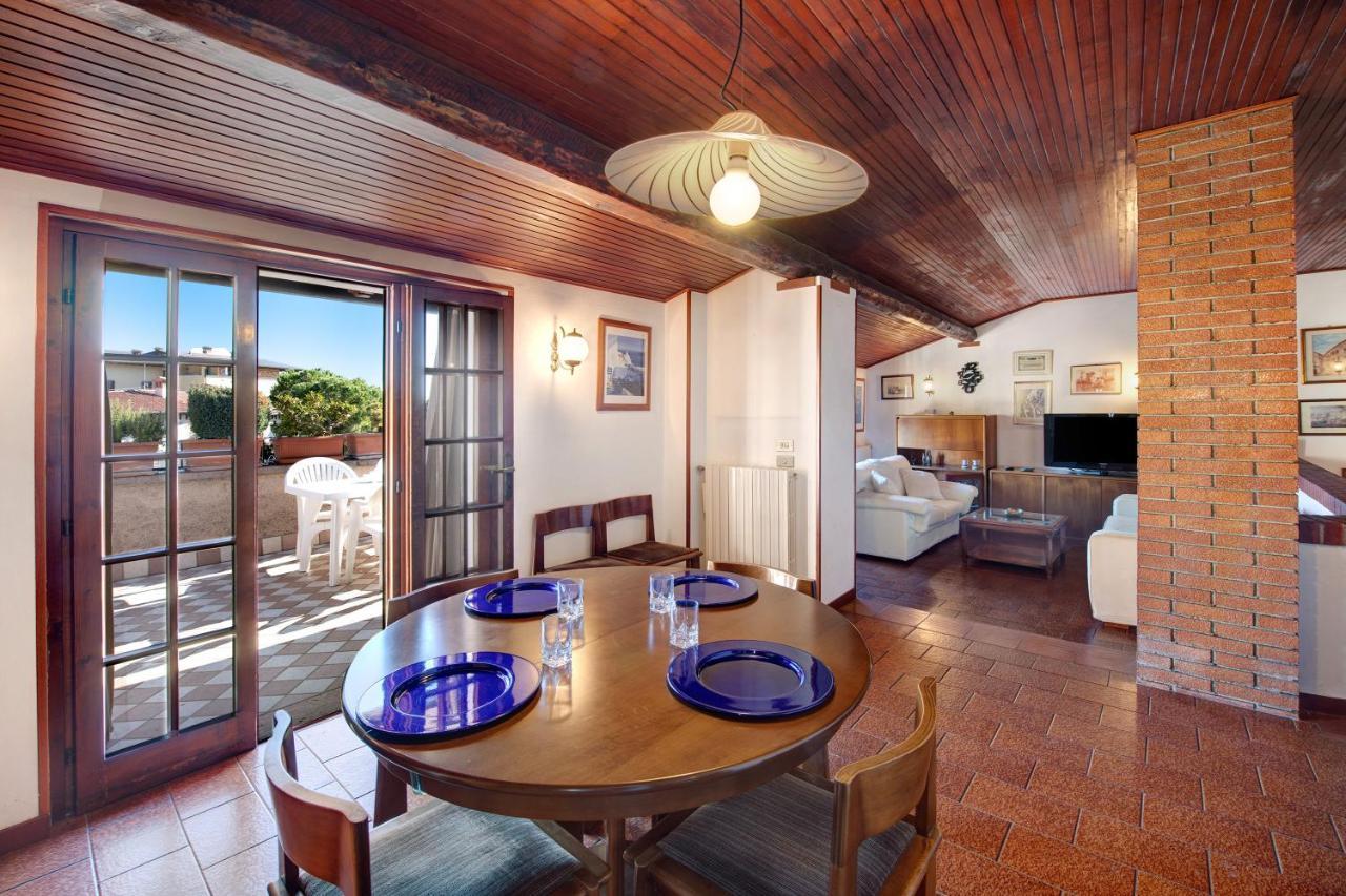 Lake View Apartment Gardone Riviera Buitenkant foto
