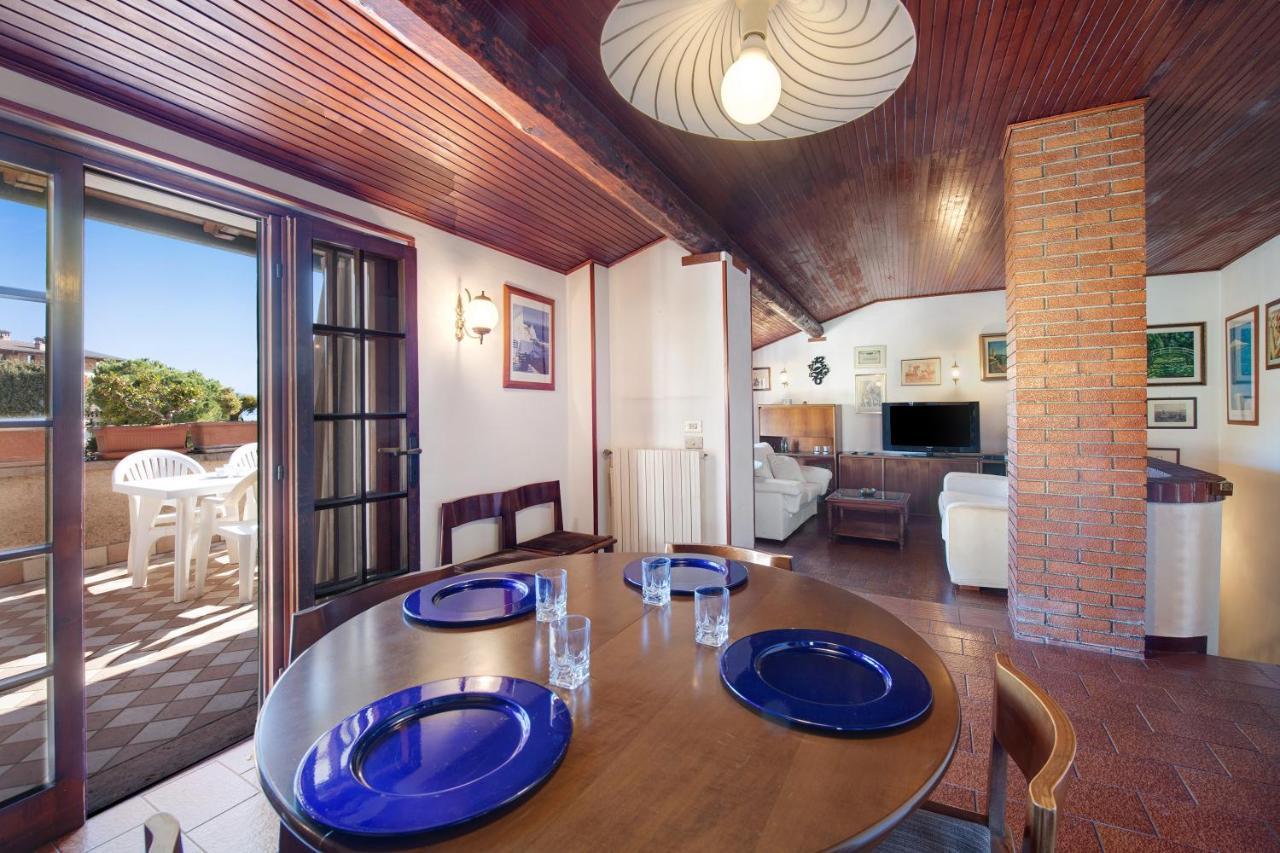 Lake View Apartment Gardone Riviera Buitenkant foto