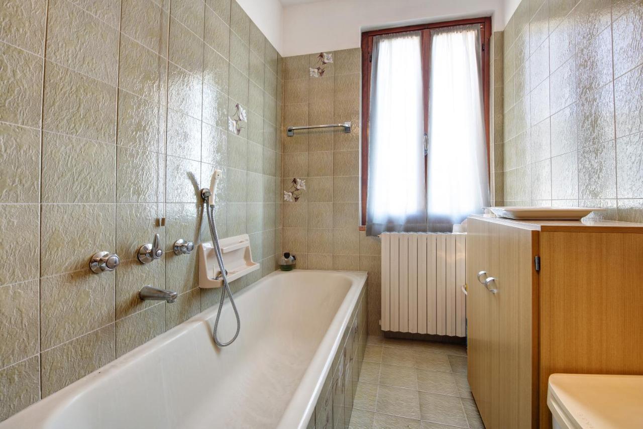Lake View Apartment Gardone Riviera Buitenkant foto