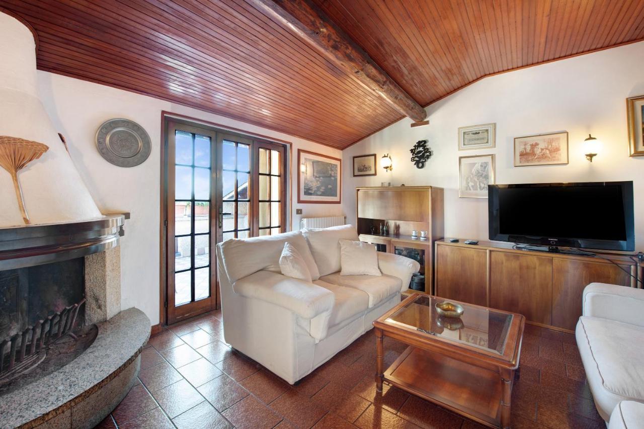 Lake View Apartment Gardone Riviera Buitenkant foto