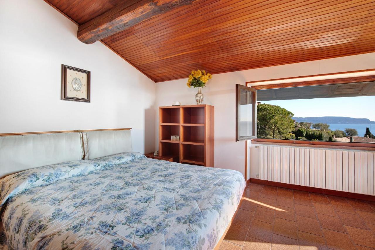 Lake View Apartment Gardone Riviera Buitenkant foto